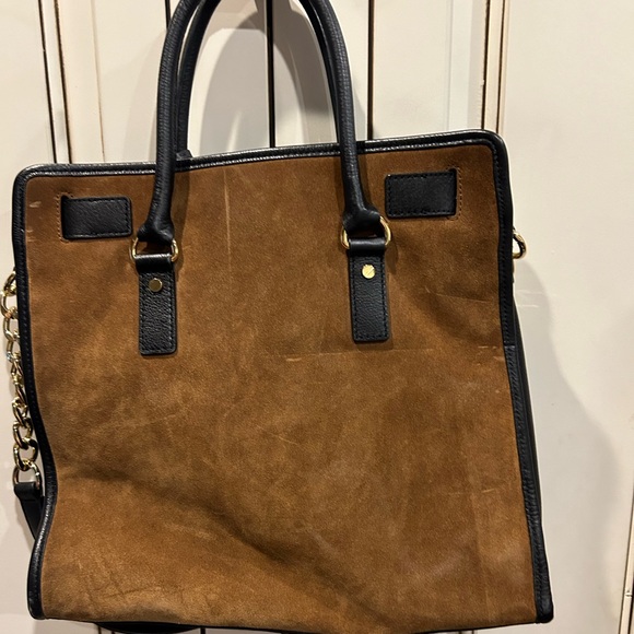 Michael Kors East West Hampton Bag. Suede & Leather - Picture 3 of 3
